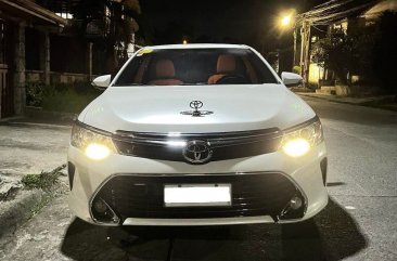 Sell Pearl White 2018 Toyota Camry in Caloocan