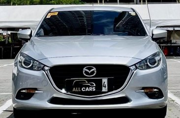 Sell White 2018 Mazda 3 in Makati