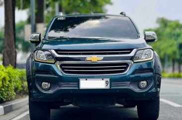 Sell White 2017 Chevrolet Colorado in Makati