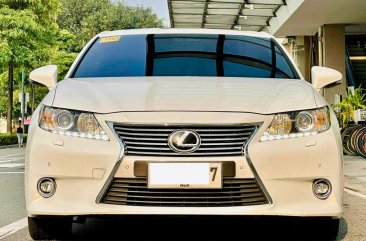 Selling White Lexus Es 350 2015 in Makati