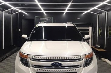 White Ford Everest 2013 for sale in Pasay