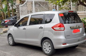 Selling White Suzuki Ertiga 2016 in Cainta