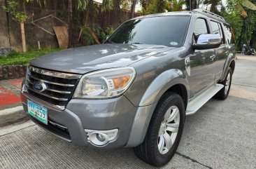 Sell White 2011 Ford Everest in Quezon City