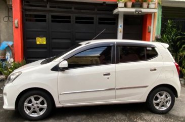 Selling White Toyota Wigo 2017 in Taguig