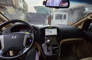 White Hyundai Starex 2016 for sale in Quezon City