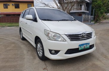 Selling Pearl White Toyota Innova 2014 in Quezon City