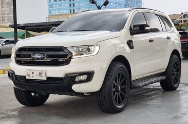 White Ford Everest 2016 for sale in Automatic