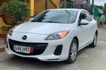 White Mazda 3 2014 for sale in Automatic