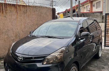 Sell White 2012 Toyota Avanza in Marilao