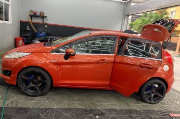 Selling Orange Ford Fiesta 2014 in Cainta