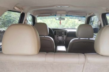 White Ford Escape 2011 for sale in Automatic