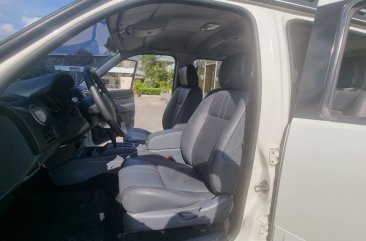 White Ford Everest 2014 for sale in Automatic