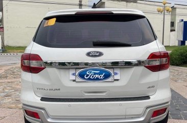 Sell White 2016 Ford Everest in Angeles