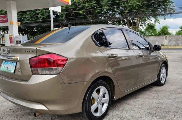 Selling White Honda City 2010 in San Pablo