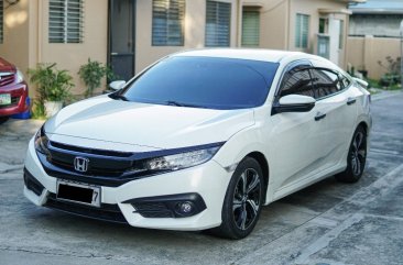 Sell Pearl White 2018 Honda Civic in Quezon City