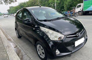 White Hyundai Eon 2015 for sale in Manual