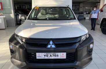 Sell White 2023 Mitsubishi L200 in Caloocan