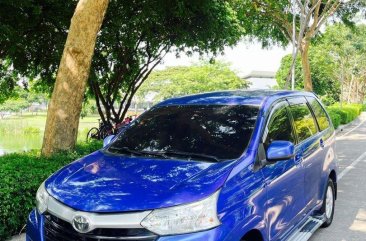 Selling White Toyota Avanza 2016 in Mandaluyong