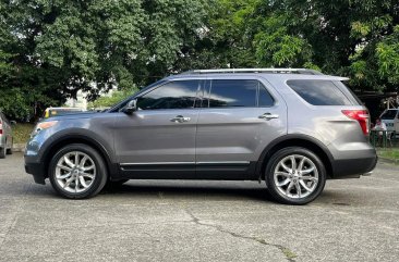 White Ford Explorer 2013 for sale in Automatic