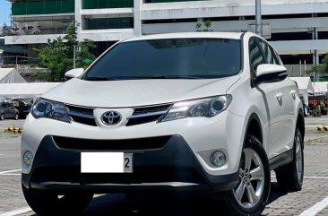 Sell White 2015 Toyota Rav4 in Makati