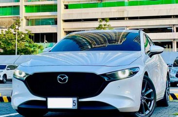 Sell White 2020 Mazda 3 in Makati