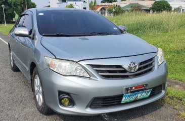 Sell White 2013 Toyota Corolla altis in Quezon City