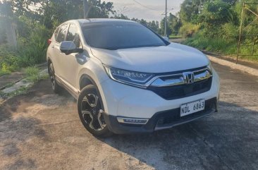White Honda Cr-V 2017 for sale in Quezon City