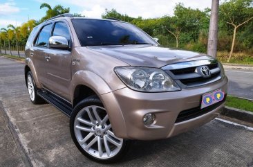 Selling Yellow Toyota Fortuner 2006 in General Trias