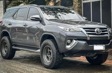 White Toyota Fortuner 2018 for sale in Manila