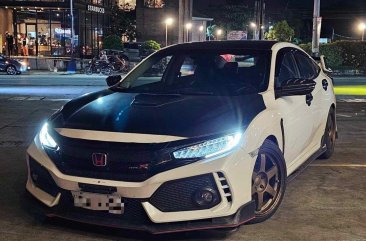 White Honda Civic 2017 for sale in Automatic