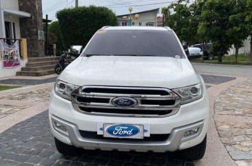 Sell White 2016 Ford Everest in Angeles