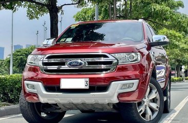 Selling White Ford Everest 2016 in Makati