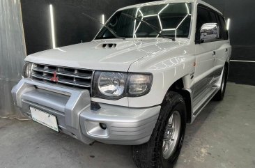 Sell White 2003 Mitsubishi Pajero in Quezon City
