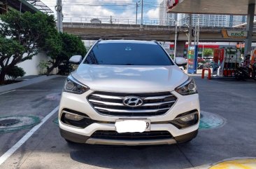 Sell White 2018 Hyundai Santa Fe in Quezon City