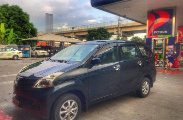 White Toyota Avanza 2015 for sale in Quezon City