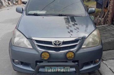 Sell White 2010 Toyota Avanza in Valenzuela