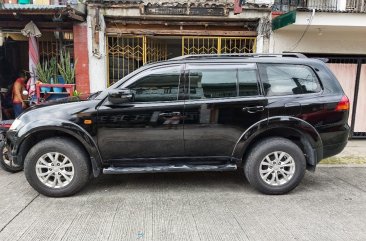 White Mitsubishi Montero 2013 for sale in Manual