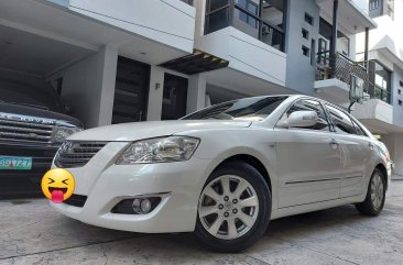 Selling Pearl White Toyota Camry 2009 in Quezon City