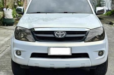 White Toyota Fortuner 2008 for sale in Automatic