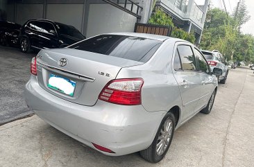 Selling White Toyota Super 2013 in Bacoor