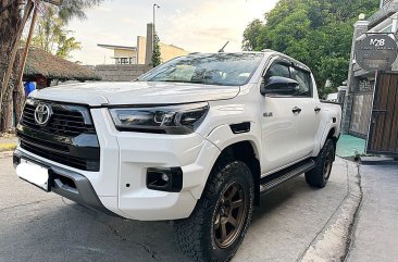 Sell White 2019 Toyota Hilux in Bacoor