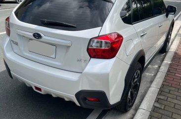 White Subaru Xv 2014 for sale in Automatic