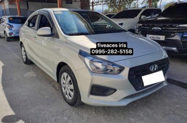 Sell White 2019 Hyundai Reina in Mandaue