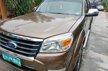 White Ford Everest 2011 for sale in Automatic