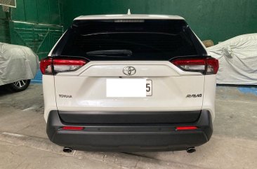 Sell White 2019 Toyota Rav4 in Pasig