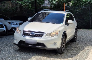 White Subaru Xv 2013 for sale in Automatic