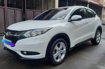 White Honda Hr-V 2015 for sale in Automatic