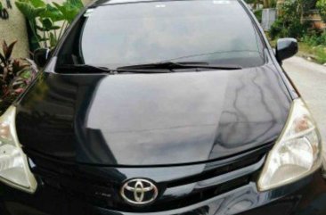 White Toyota Avanza 2013 for sale in Manual