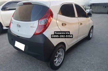 White Hyundai Eon 2016 for sale in Manual