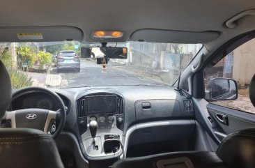 White Hyundai Starex 2011 for sale in Meycauayan